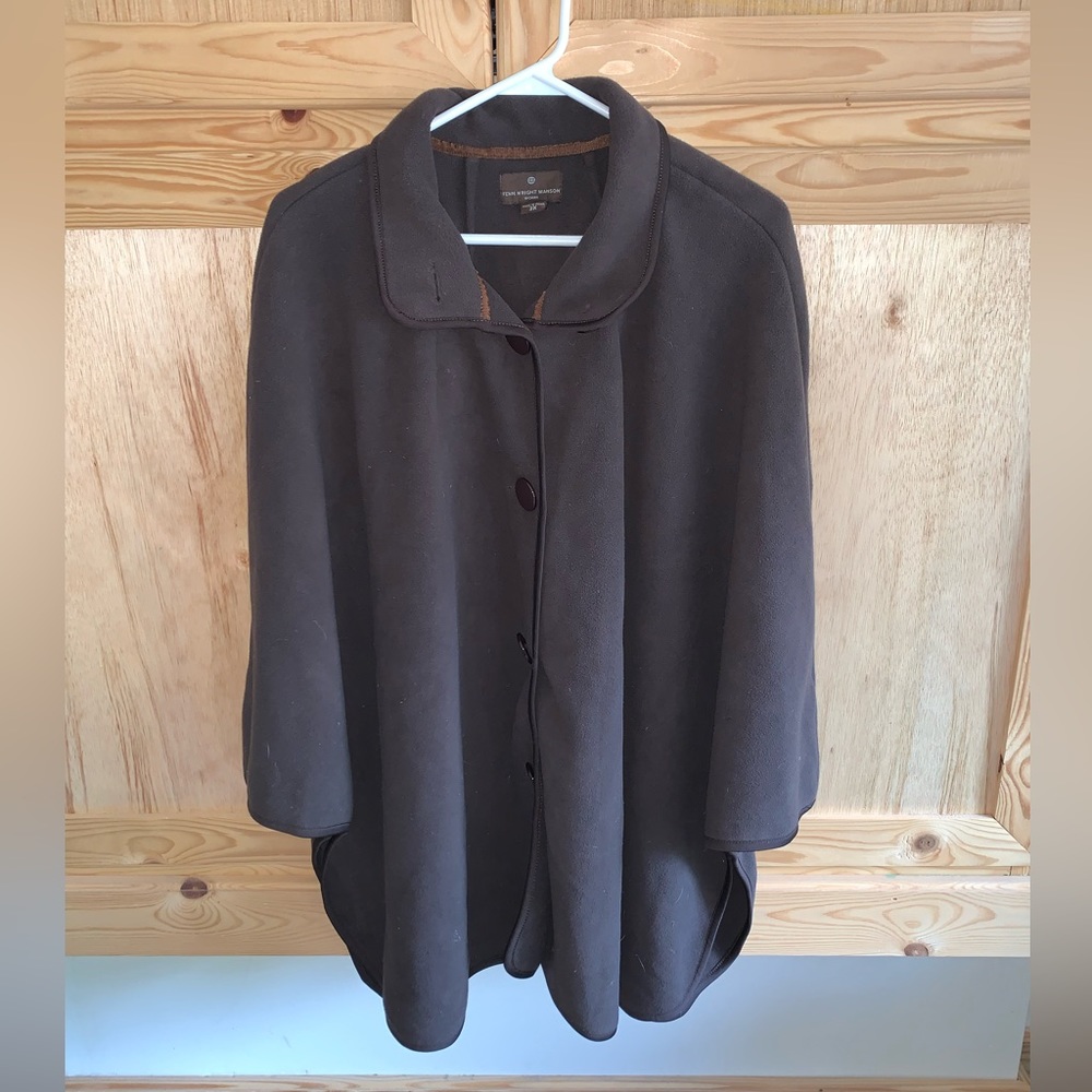 Fenn Wright Manson brown collared fleece cape poncho size 2X